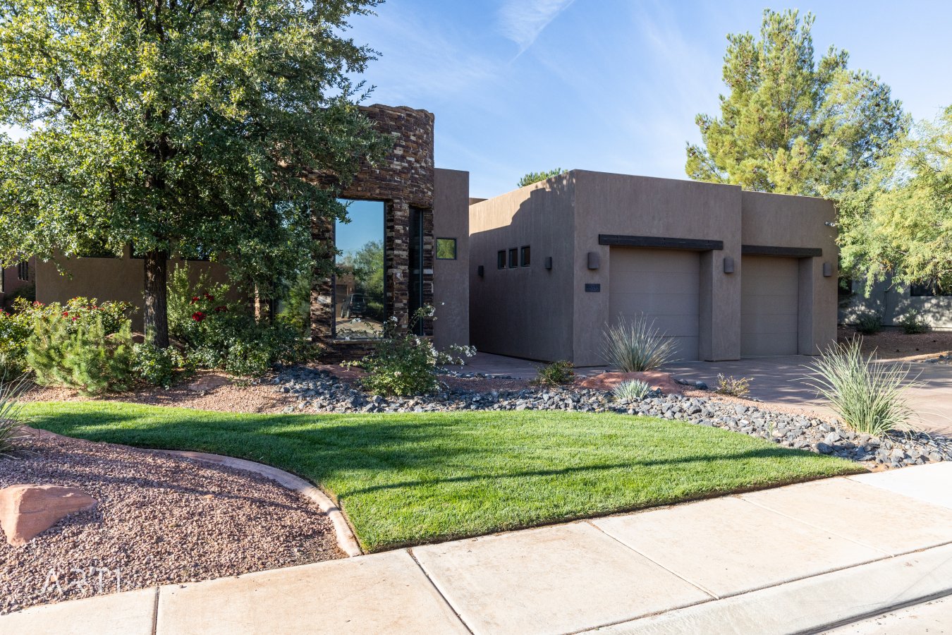 43644 Six- seat golf cart included with full price offer! Make this home the center of your Southern Utah escapades! The Retreat at Sand Hollow is zoned for nightly/weekly rentals and with this home, there is room for ALL of your friends. The views of Sand Hollow golf course will astound you whether you are on the back patio enjoying the fire table or if you are on the rooftop deck. Gently used as a second home with upgrades galore this home boasts a Control 4 Smart Home system and sound system. Furniture package available.