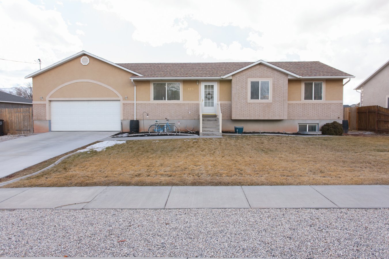 46135 Super clean home on the southwest side of Richfield. Fully fenced back yard, Storage shed, patio, and great landscaping. 5th bedroom is being used as a storage room. Energy efficient HVAC system and water heater only a few years old. For additional property and agent information, click on the virtual tour link below.