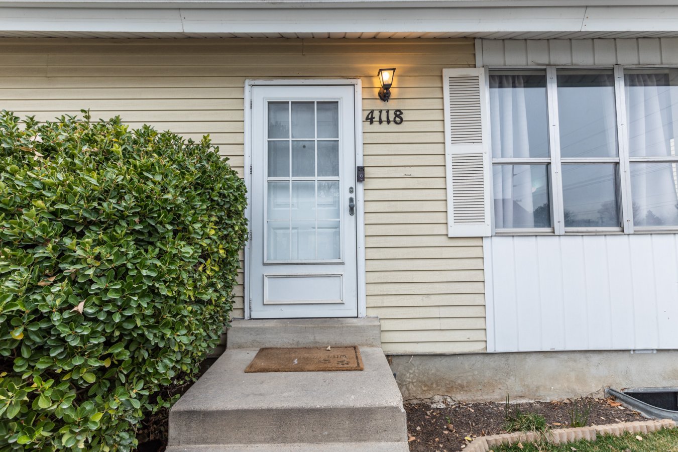 47125 **Open House Saturday March 13th from 11:30 to 2:30! You will love this spacious single family starter home in West Valley with easy access to I-215 and minutes away from shopping centers. Enjoy three large bedrooms, plus a flex room that can be used as a family room, office or playroom. Your Kitchen adjoins the main living area and opens out into your own fully fenced backyard. Upstairs is the Master bedroom with a newly remodeled tub/shower. House has a cozy feel and is located within a great community. Unfinished basement is waiting to add your own personal touch to this great investment opportunity. Please wear a mask.