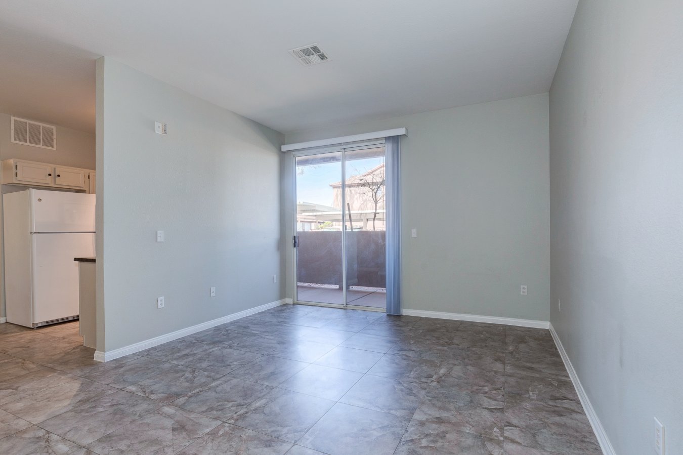 231 W Horizon Ridge Pkwy Unit 413
