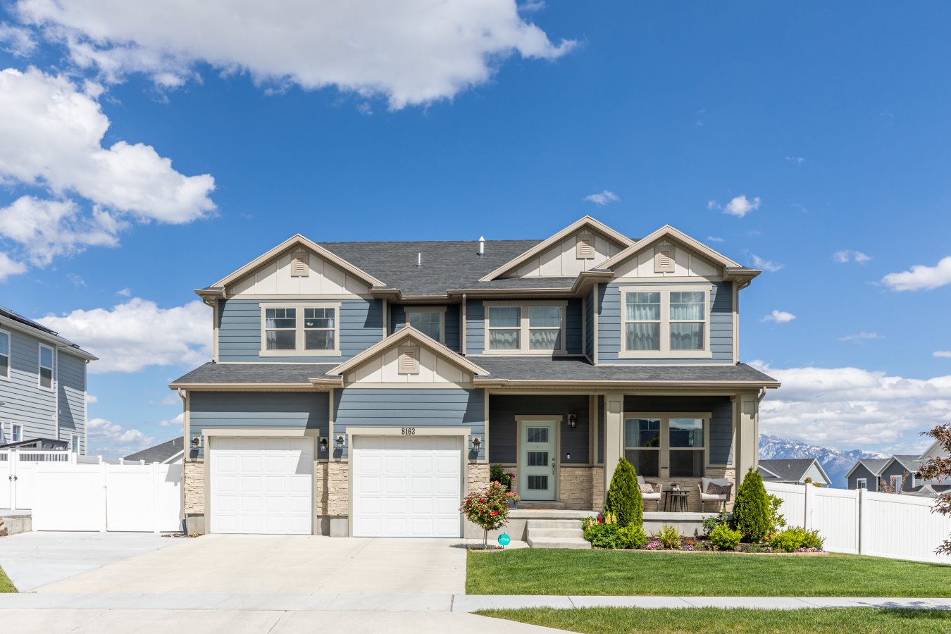 48998 A MUST SEE Home in West Jordan! I invite you see this well cared for home with bright open concept with a walkout basement SOLAR panels and a gorgeous yard.
This beautiful home offers great living space with gorgeous surrounding views from the outside deck.
The home is located in a beautiful newer community with close proximity to Mountain View Corridor, schools, parks and great shopping areas such as Jordan Landing and the District.
The home has a large kitchen with ample cooking space and a stylish farmhouse sink.
Plenty of room options. Spacious master suite.
Finished basement including dry bar.
The back yard includes a garden box. This home offers everything come see for yourself! Buyer to verify all info.
