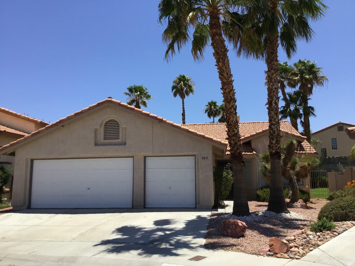 50486 Remodeled 1 story, 3 car garage home in Desert Shoes with an all NEW upscale inside Including: soft close kitchen bamboo cabinets, granite counters, whirlpool appliances, oven w/ 5 burner stove, R/O system, bathrooms are all new with custom cabinets, sinks, glass tile accent showers, vanities w/ elegant pulls & fixtures. New paint, recessed lights, blinds, new Z-wave smart home Honeywell Lynx 5200 System. The alarm, thermostat, motion sensors, & door locks can be programmed. Desert Shores has 4 lakes, Lagoon pool, Sandy Beach, Park w/ vball, bball, Sport Courts, Playground, Paddle Boards, Canoes, 2100 sq ft clubhouse, & restaurants!