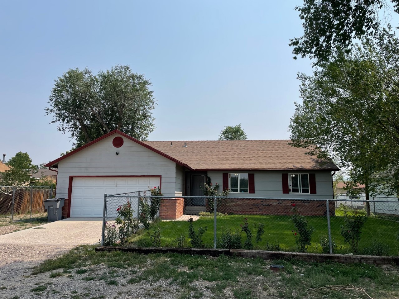 50988 Darling 3 bedroom 2 bath home with 2 car garage in a great location. Home is in very good condition and has a great floor plan. Fully landscaped and fenced.