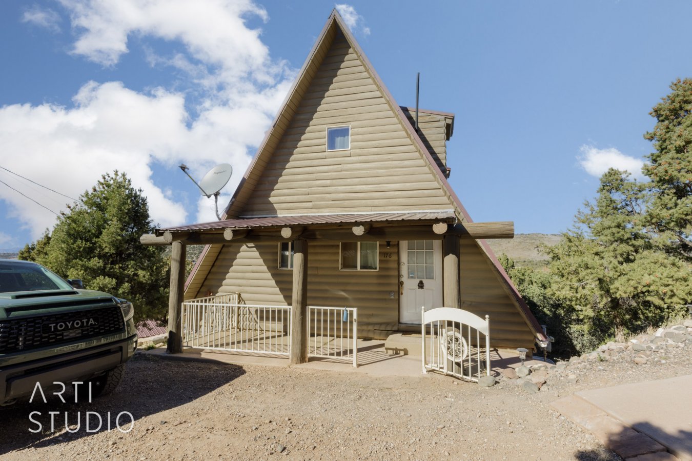 52696 Incredible buy on a cozy A-frame cabin just minutes from fishing, hunting, hiking and all the great outdoors. This is an awesome cabin sitting on over a half acre with spectacular views of the valley. Buyer is responsible to verify all listing information to buyer's own satisfaction.