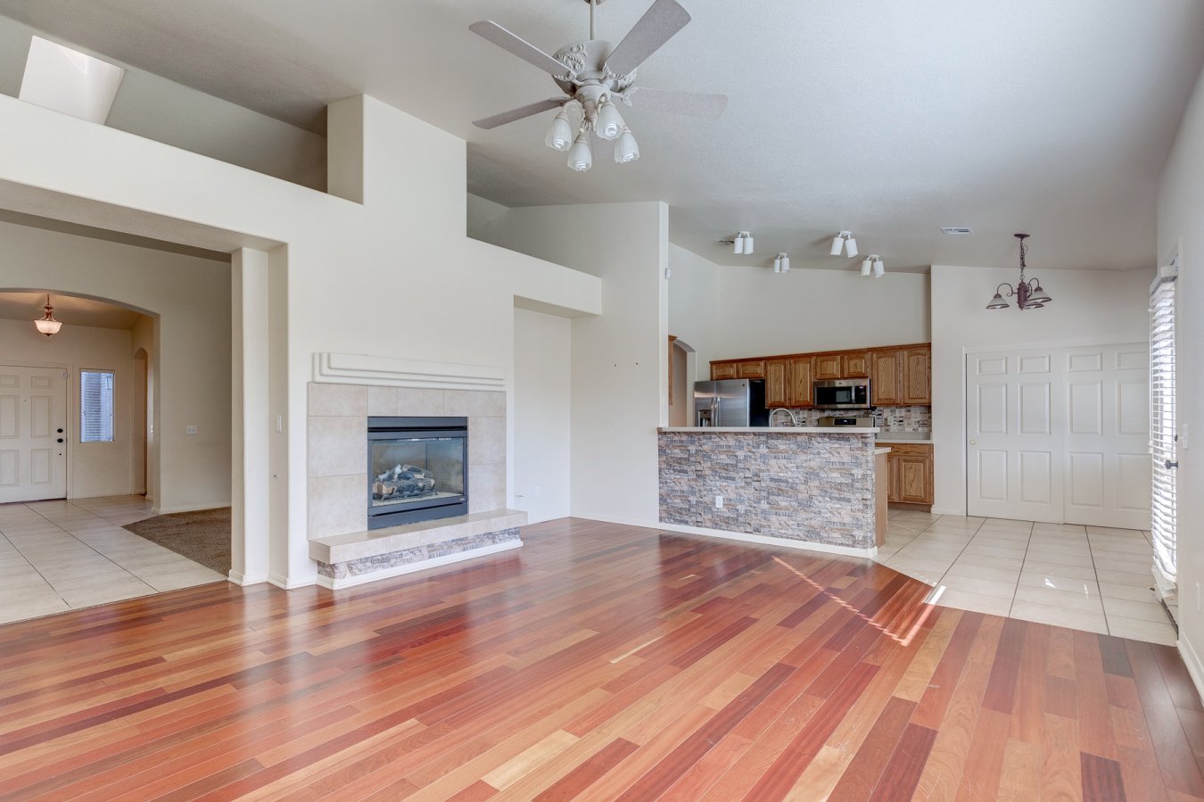 3714 Greenfield Lakes