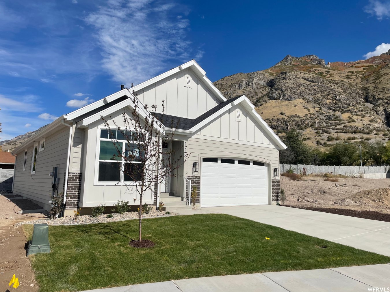 1748 S SKY VIEW LOOP