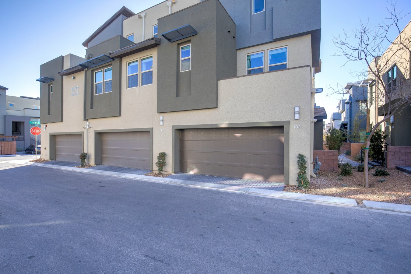 54674 Beautiful Red Rock mountain views from the primary bedroom in this 3 bedroom Affinity condo. Light, bright, & open floor plan. Some features include: 21x20 great room, quartz kitchen w/ upgraded Whirlpool Stainless appliances, Delta faucet, under mount sink, RO system, many