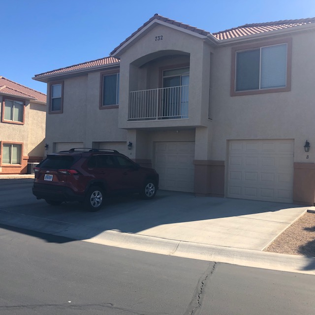 55014 Two bedroom, two bath, two car garage condo in The Springs. Great investment opportunity, condo can be used as a short term rental.