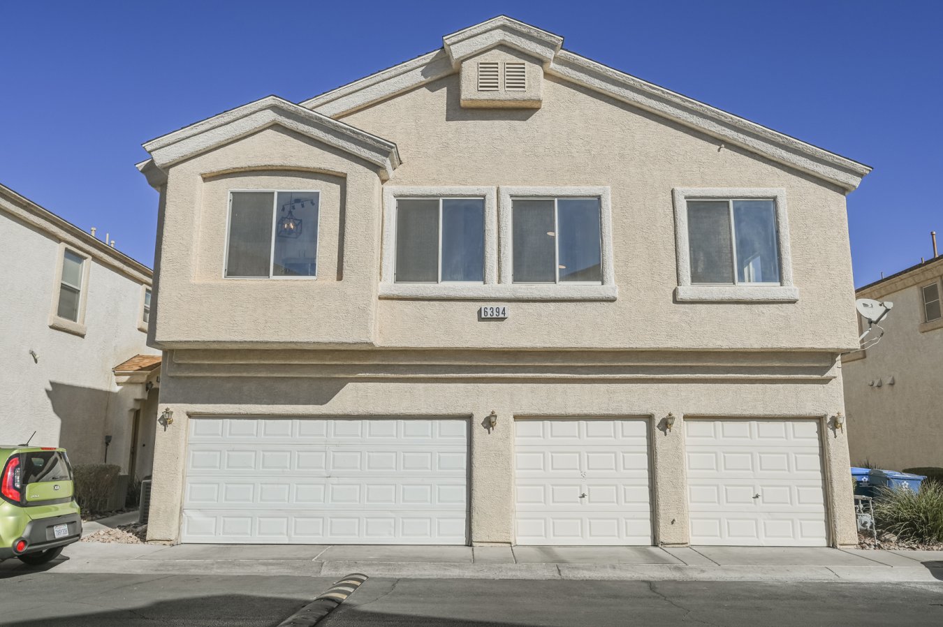 55098 Henderson 2 Bedroom, 1 Car Garage Home! New Paint, New Flooring, Designer Fixtures. Open Floor Plan, Great Natural Light, Community Park, Pool and within a Gated Community. Kitchen has New Stainless Steel Appliances. Primary Bedroom Retreat is separate from the other. Granite Countertops throughout! This Home Is Move-In Ready!! Bring Your Buyers!!