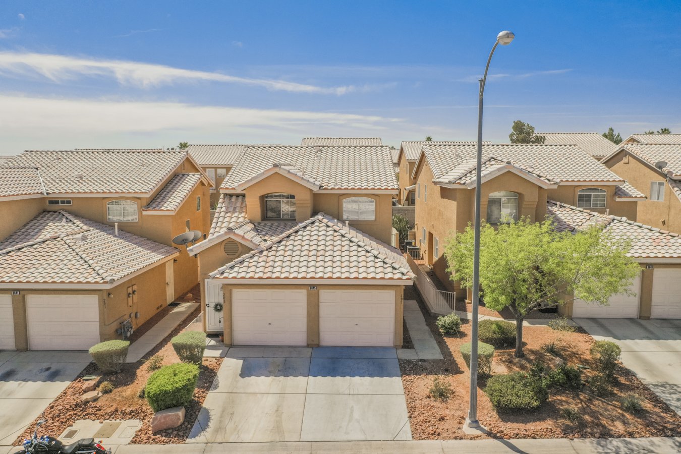 56219 AMAZING 3 Bedroom, 2 Bath, 1 Car Garage Home! New Paint, New Flooring, Designer Fixtures. Open Floor Plan, Great Natural Light, Community Pool. Kitchen has New Stainless Steel Appliances. Quartz Countertops throughout! This Home Is Move-In Ready!! Bring Your Buyers!!