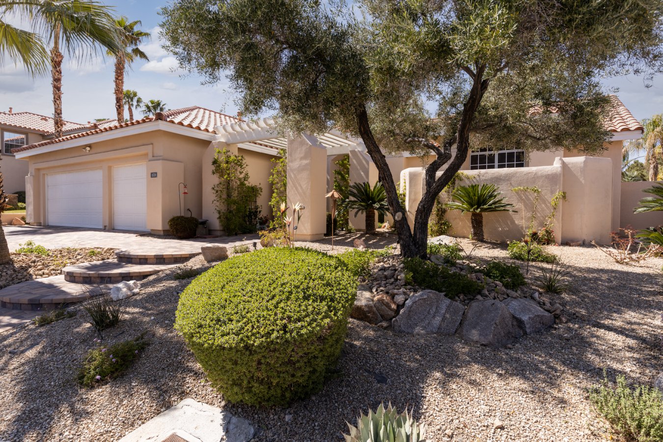 Bamboo flooring throughout, new kitchen Shaker style cabinets, quartz countertops, glass tile backsplash for accent. Large rooms with open concept. Upgraded bathrooms, lighting fixtures, ceiling fans, and shutters. Gorgeous backyard with lush mature landscaping, pebbletech pool/spa combo and full length stuccoed covered patio. Paverstone driveway and walk way are modern accents that compliment the exterior appeal. Near schools, parks, shopping, restaurants, golf, freeway access. Minutes from the community lagoon/beach, beach volleyball, basketball, playground, paddle boats, clubhouse, and picnic area that can be used only by residents of Desert Shores and their guests.
