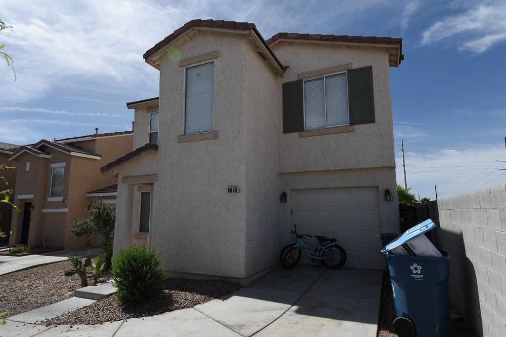 6003 Las Nubes Dr