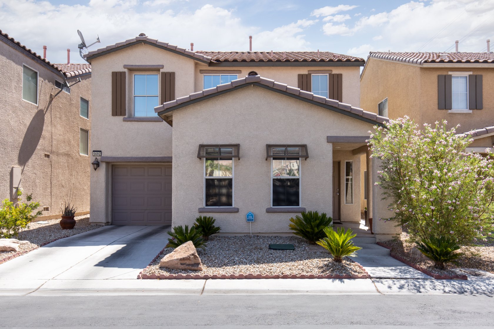 5692 Woods Crossing