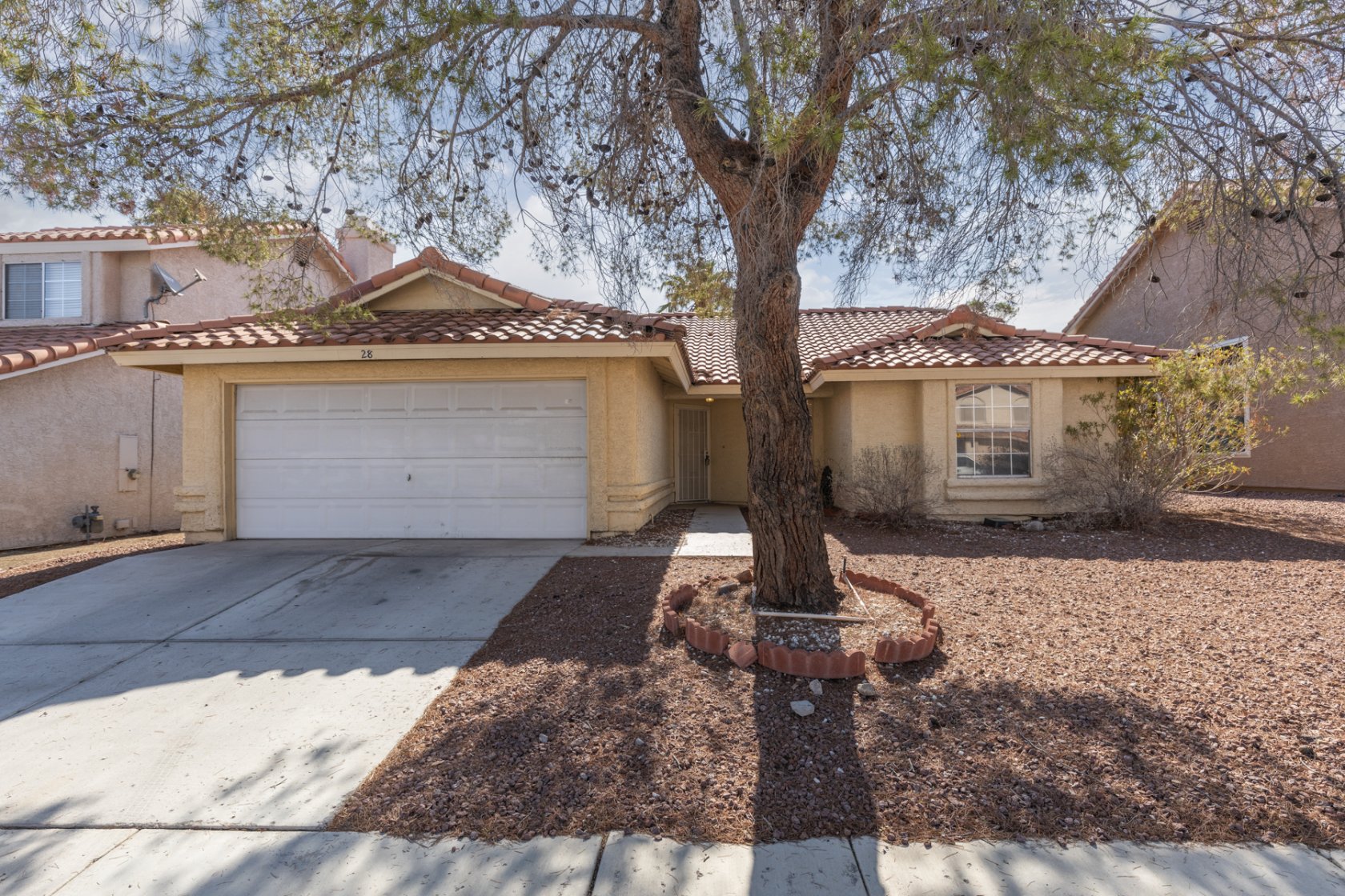 59289 Priced to sell! This Henderson single story features 3 bedrooms, carpet floors, back patio and two car attached garage. Ideally situated on a quiet street, Low HOA, between Green Valley Ranch and Silverado Ranch Communities. Schedule a tour today!