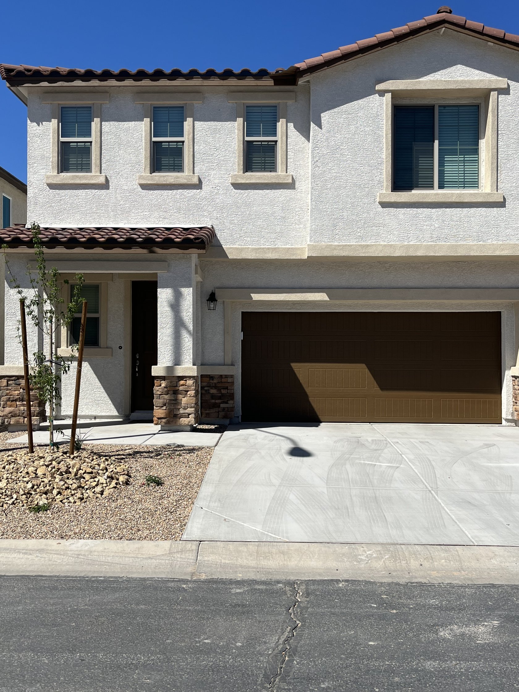 112 Parliament Canyon