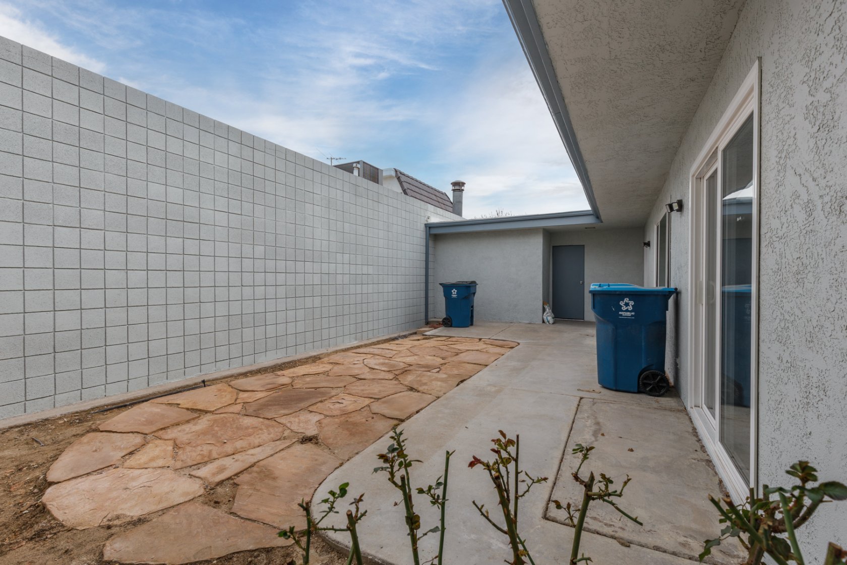 3855 Atlantis Street