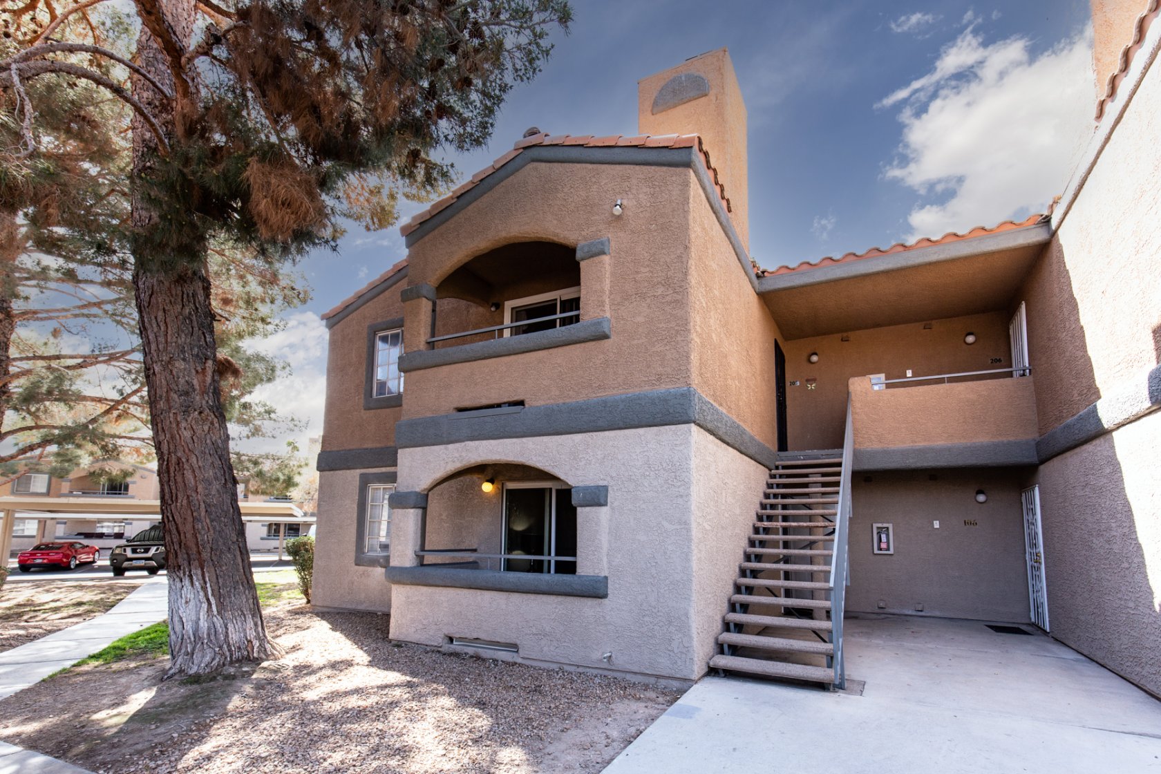 220 Mission Newport Ln #105