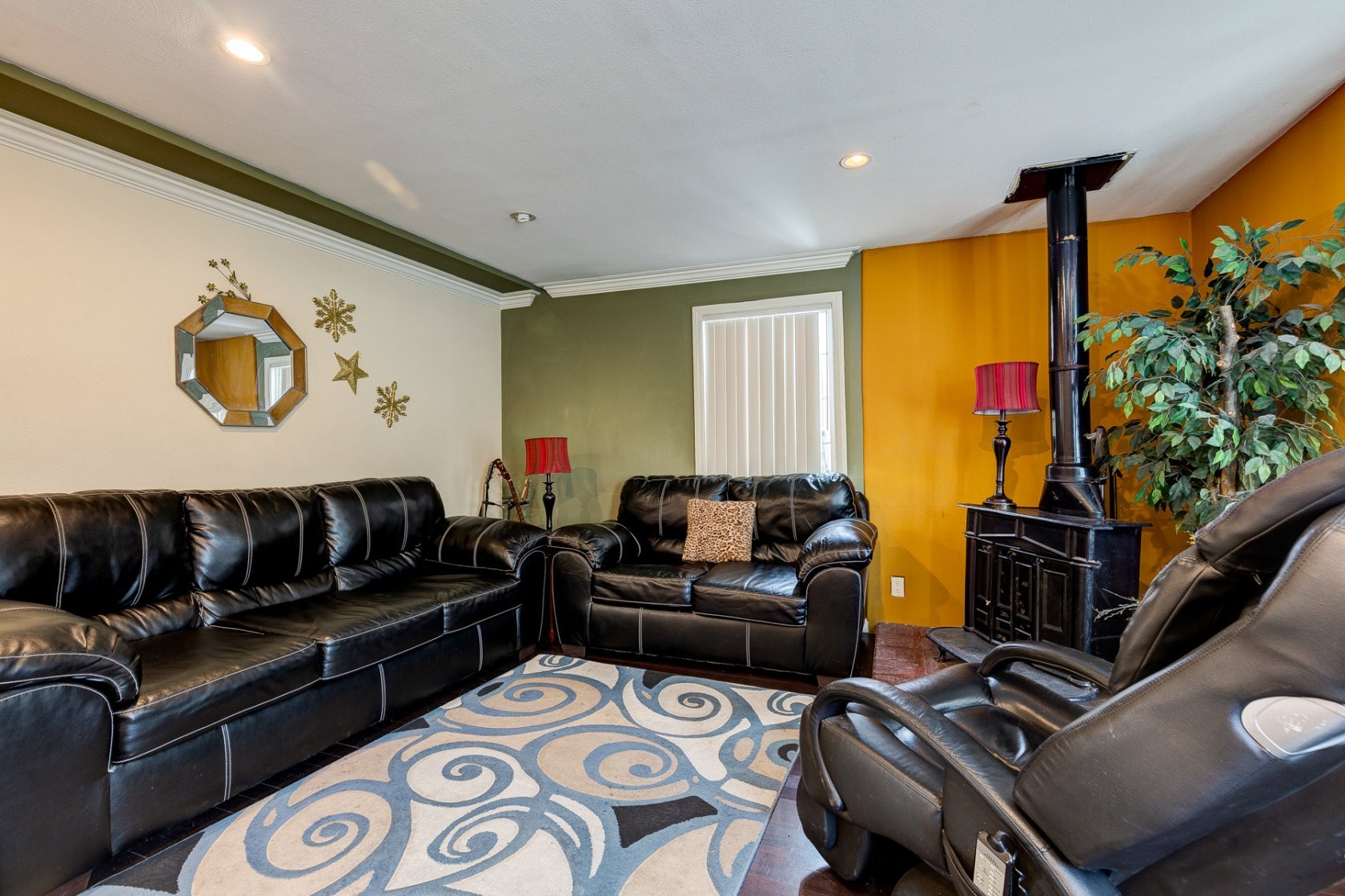 4113 Sunrise Ave