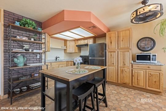 922 Mesquite Springs Dr
