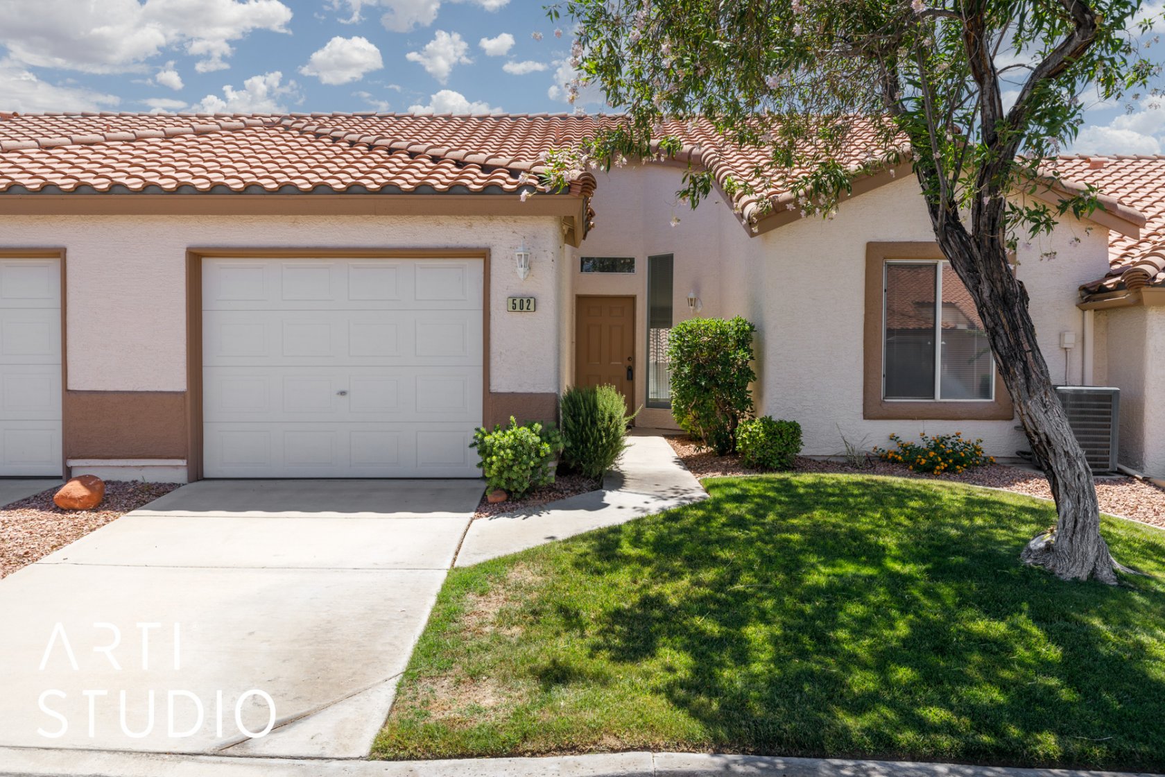 502 Ridge Crest