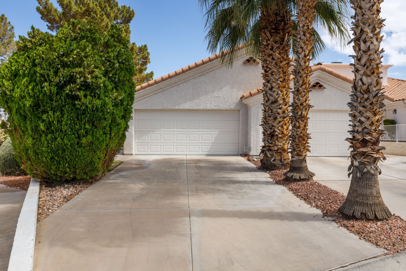 725 Mesa Springs Drive
