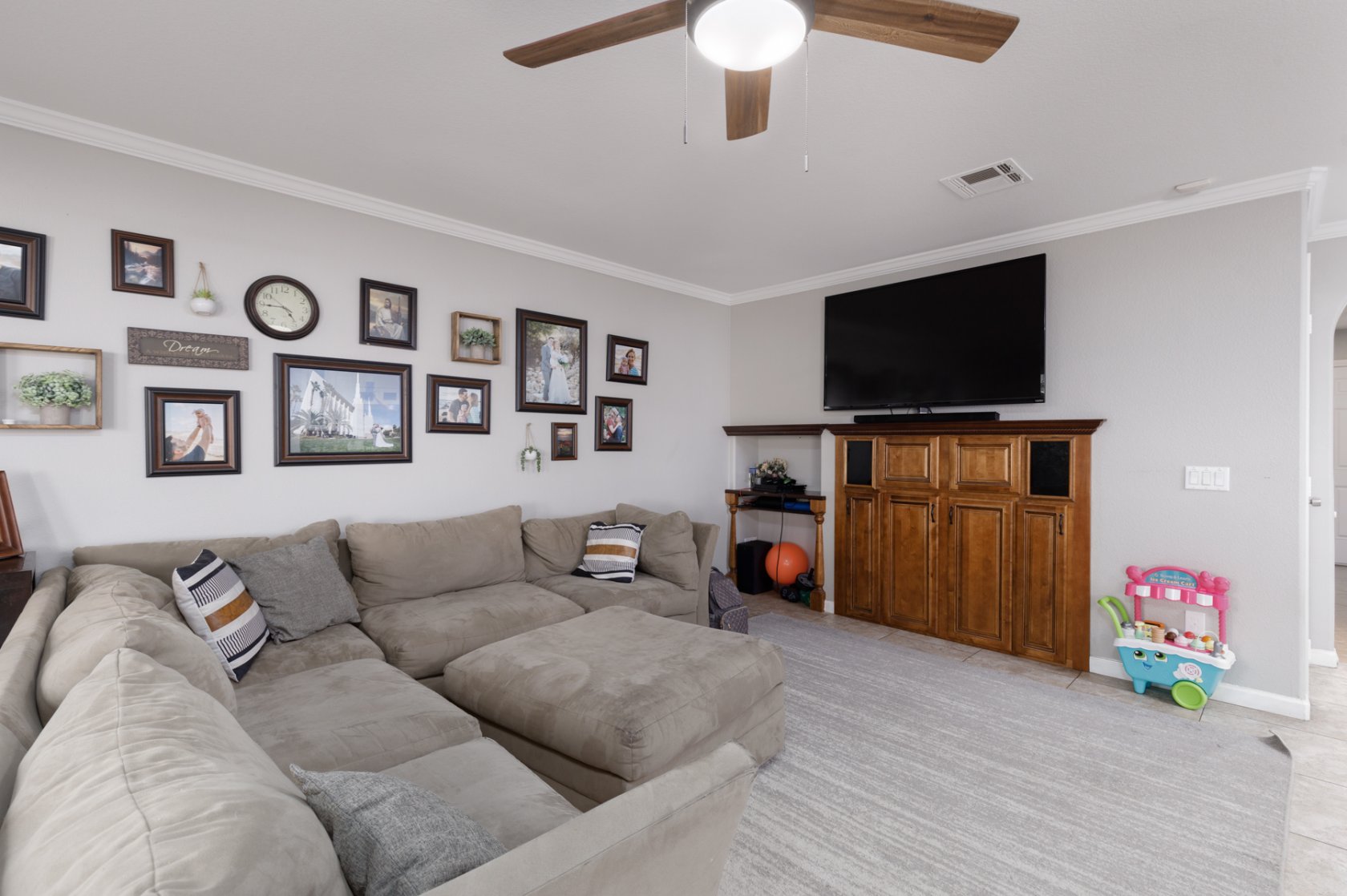 5221 El Prado Heights Street