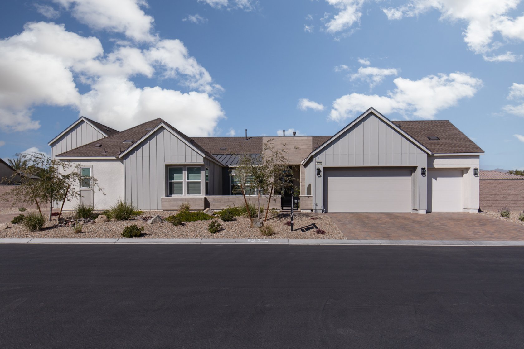 6214 Desert Flora Ave