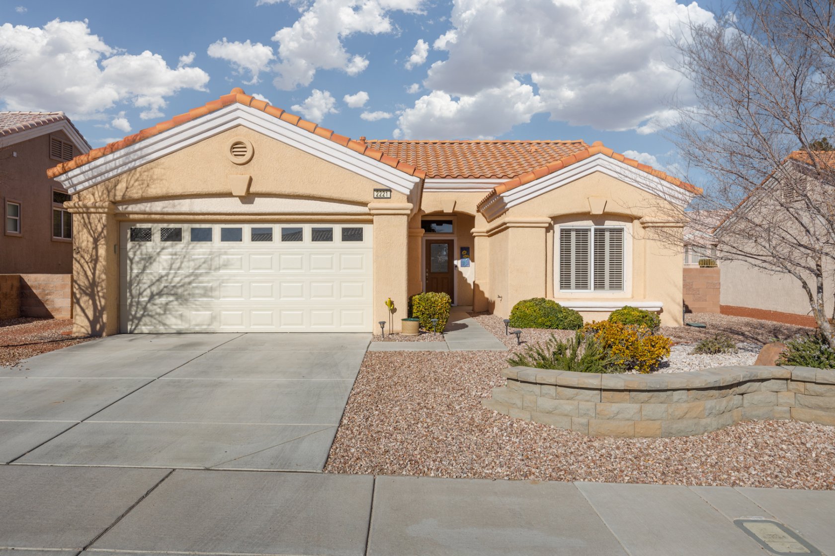 2221 Beacon Ridge Dr