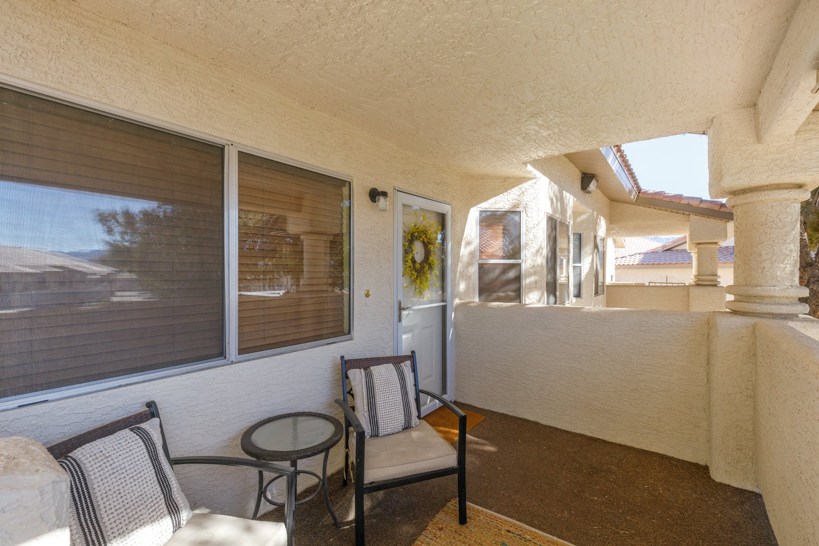433 Mesa Blvd #202