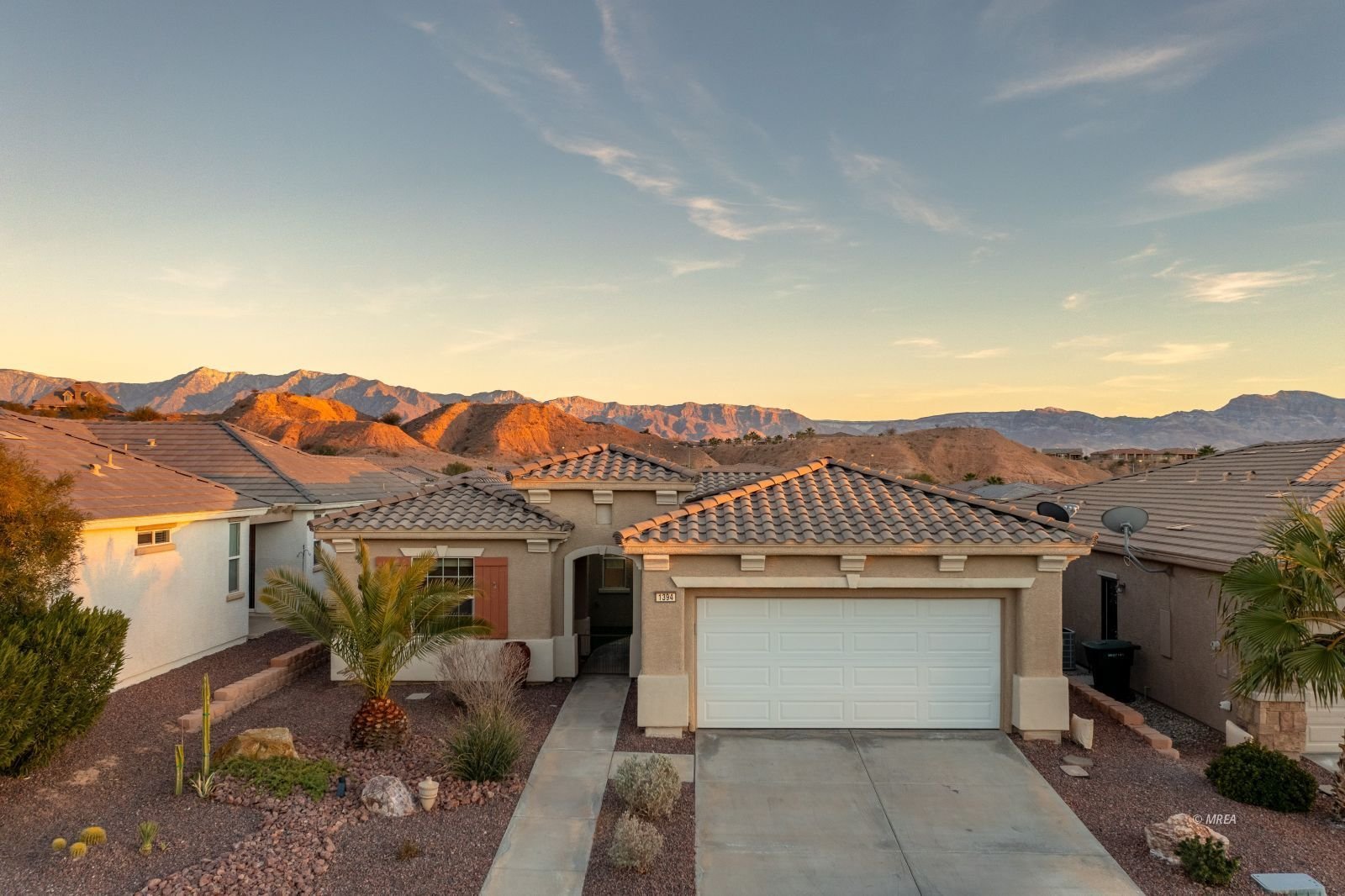 1394 Oakmont Ct