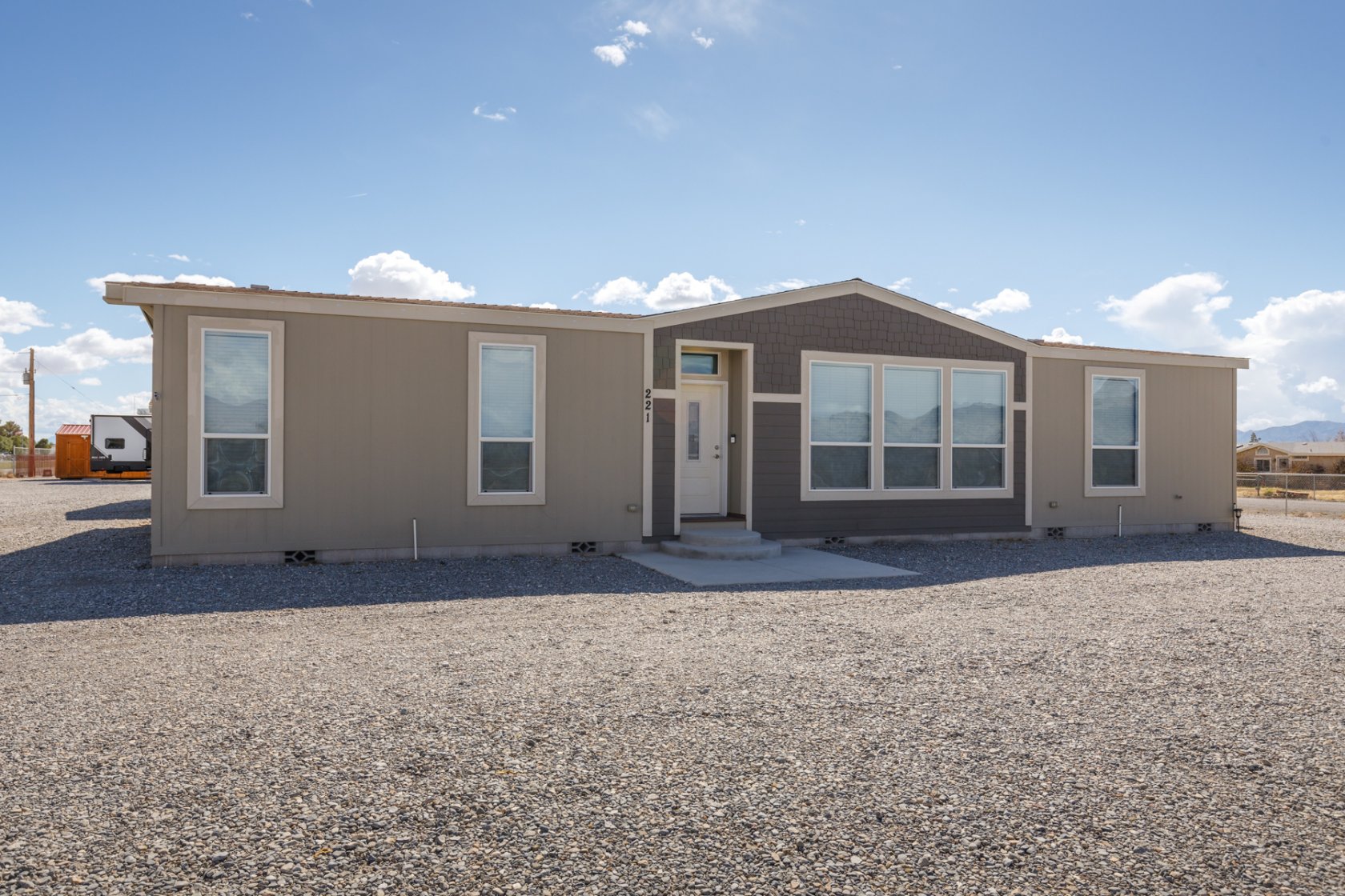 221 East Bonita Avenue