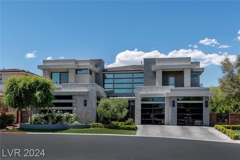 51 Glade Hollow Drive