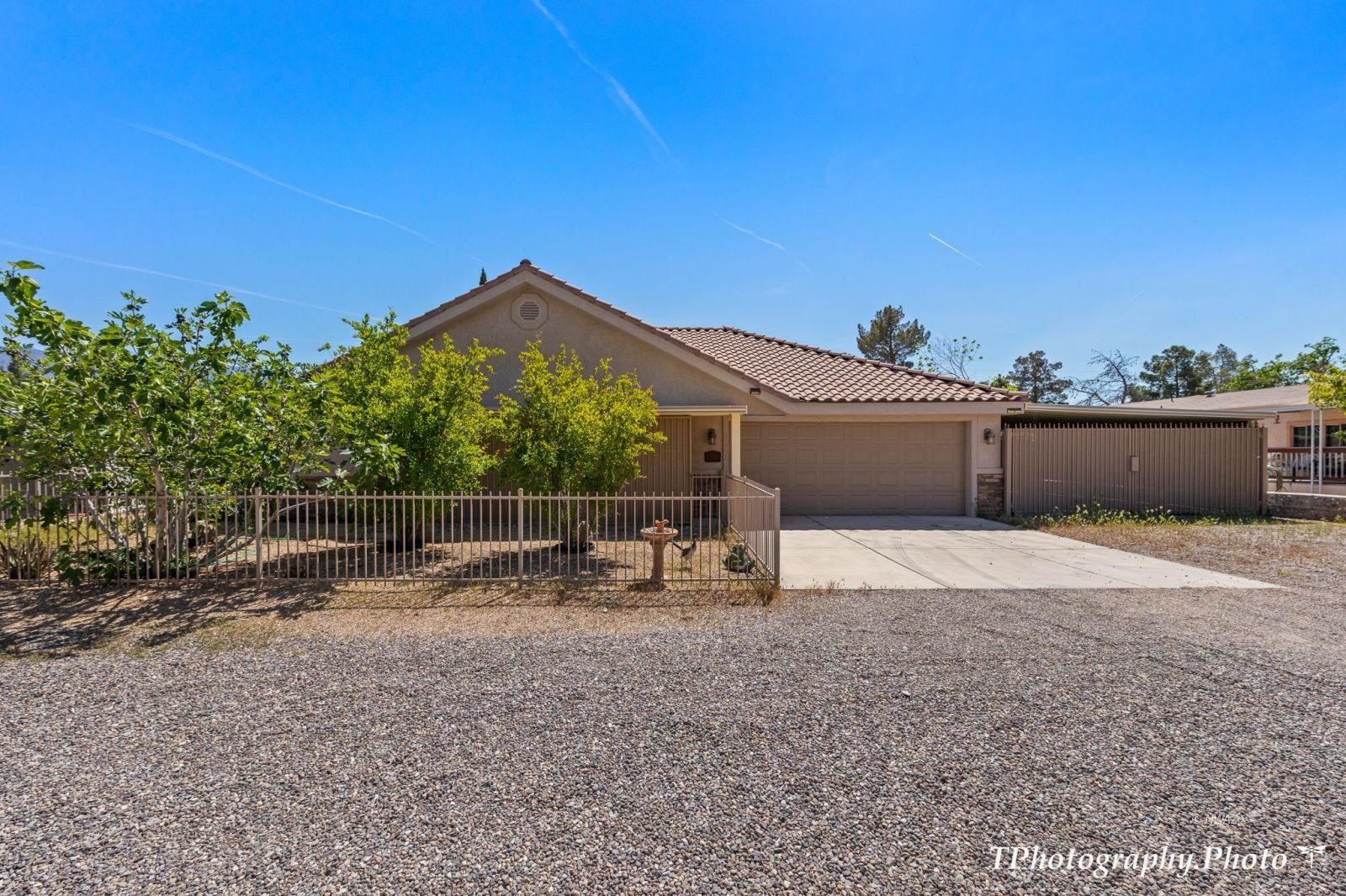 3216 E Mesa Dr