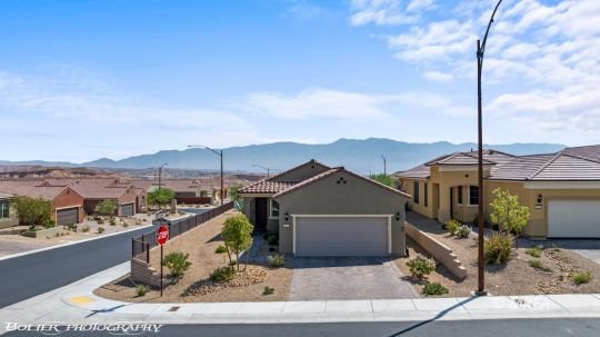 1094 Tranquil Terrace Lane