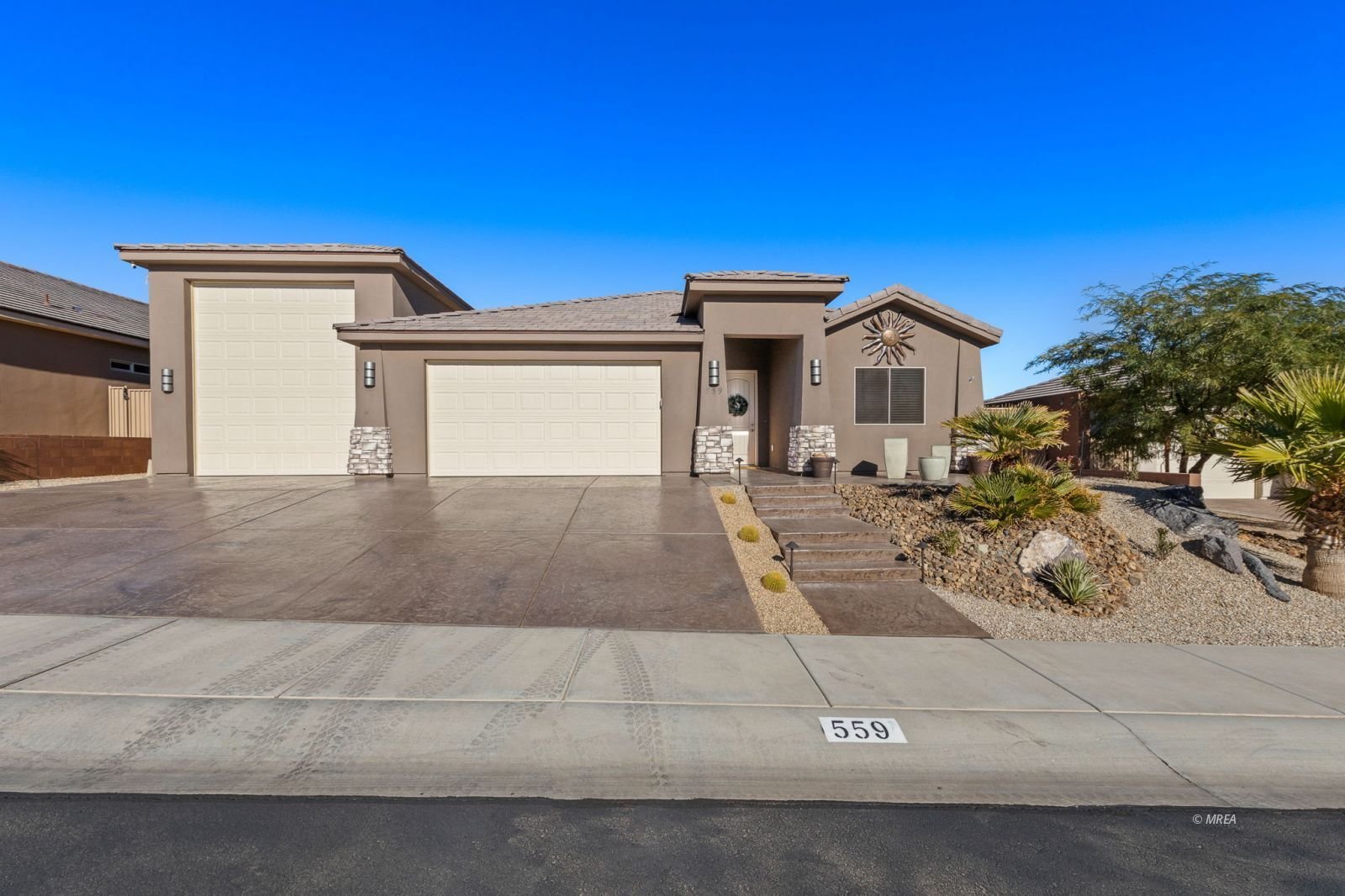 559 Quartz Way