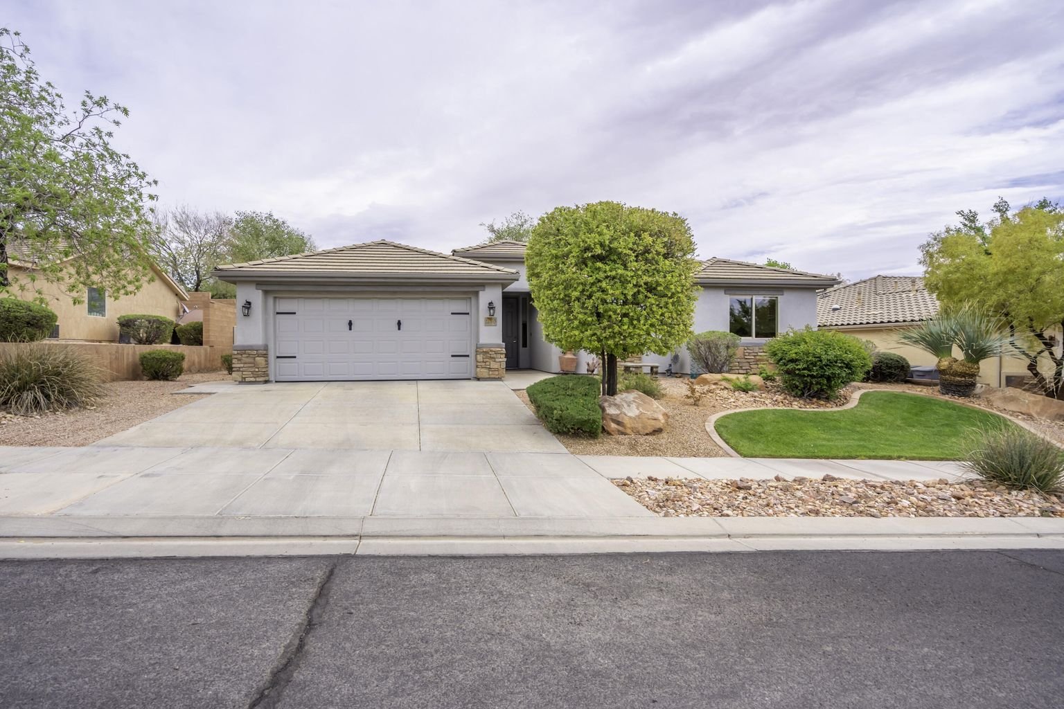 1640 N 2130 W