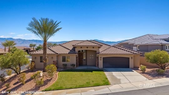 1103 Crest View Dr
