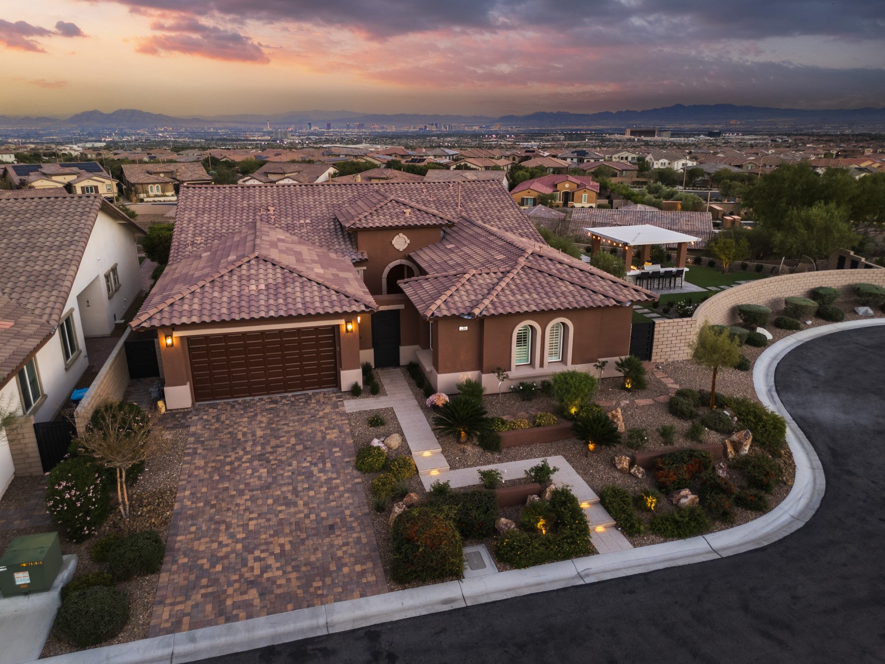 294 Lindura Court