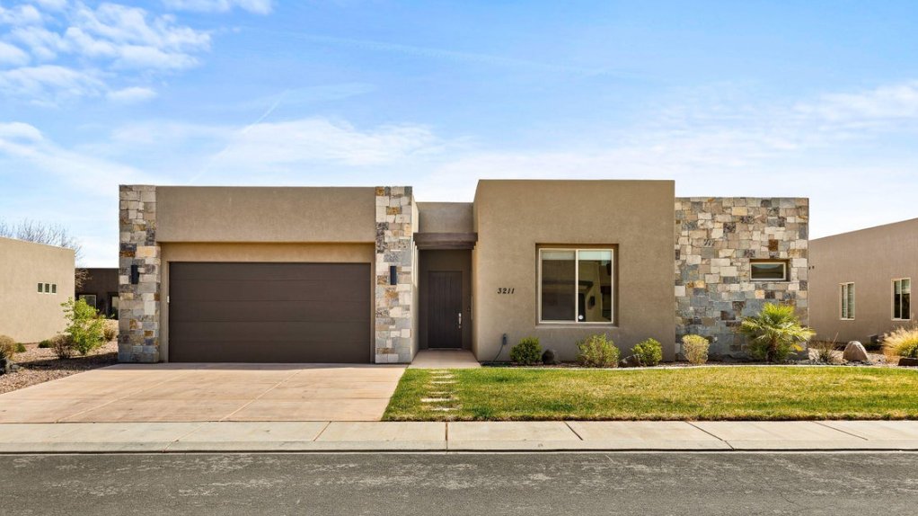 3211 S Hideaway Place