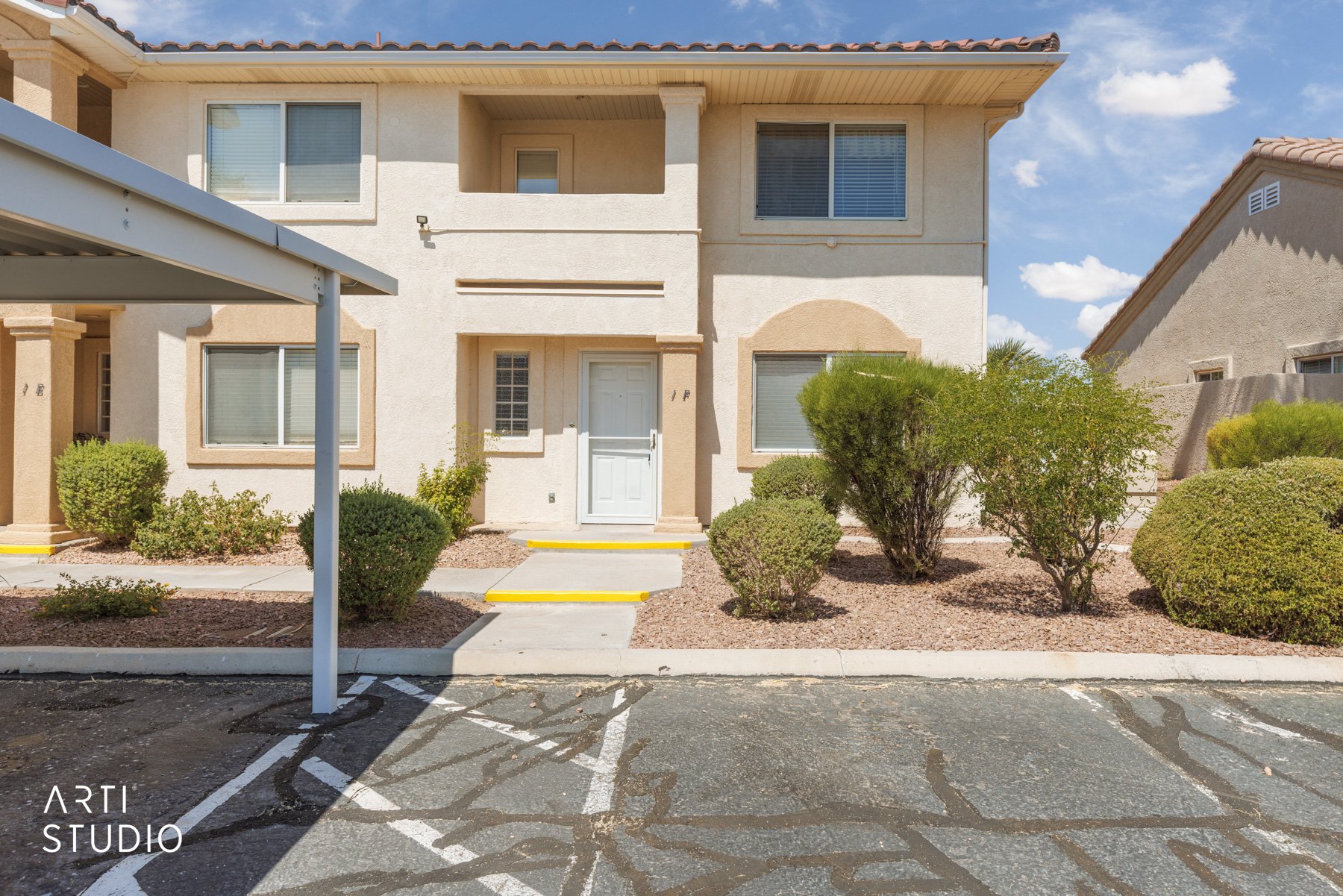 700 Aztec Cir 1F