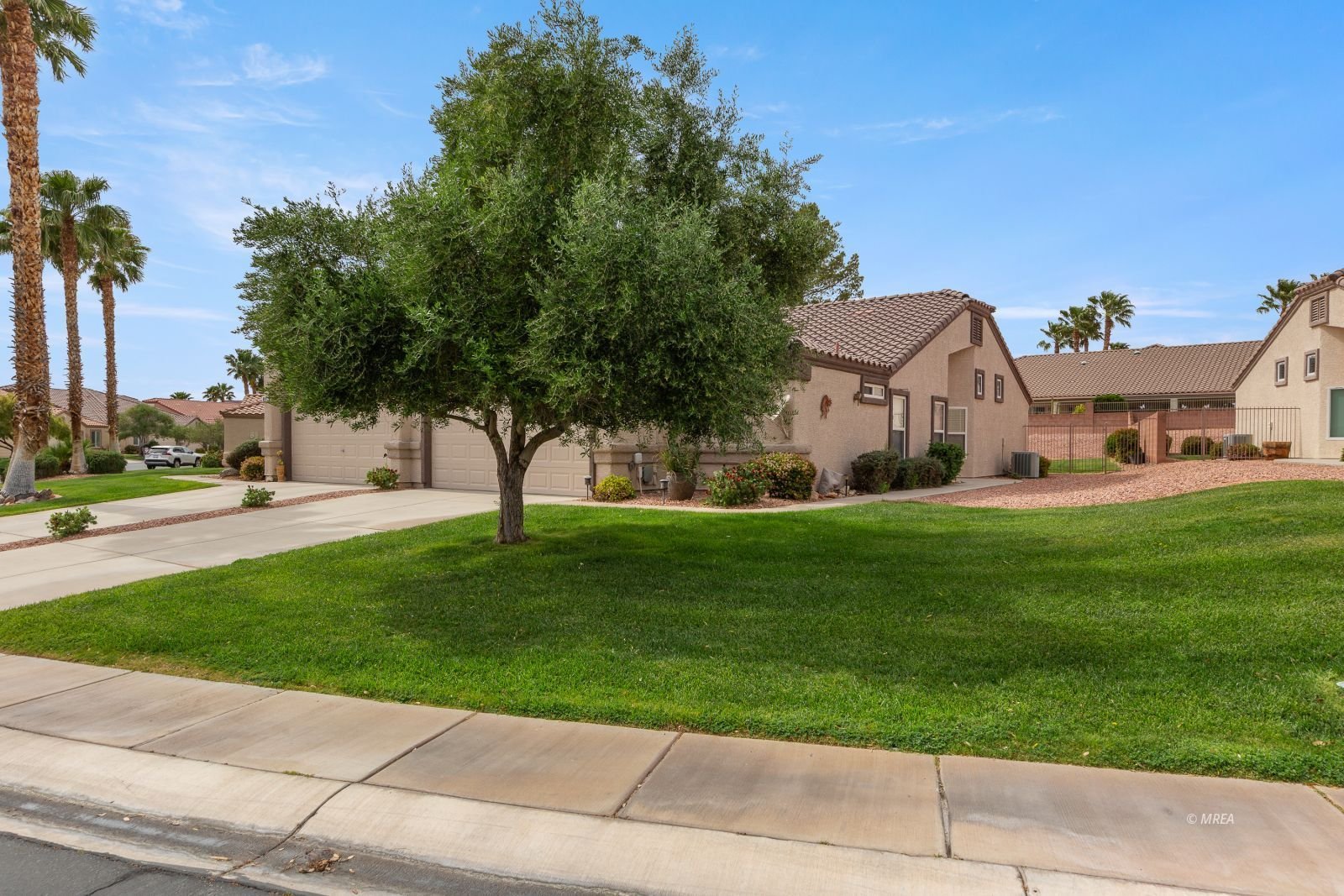 799 Southridge DR