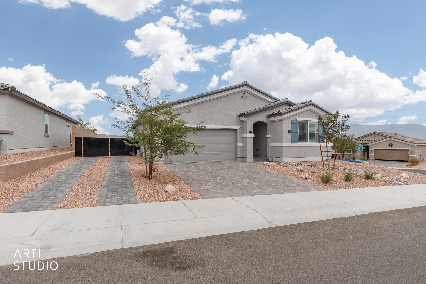 1460 Ridgemont Lane