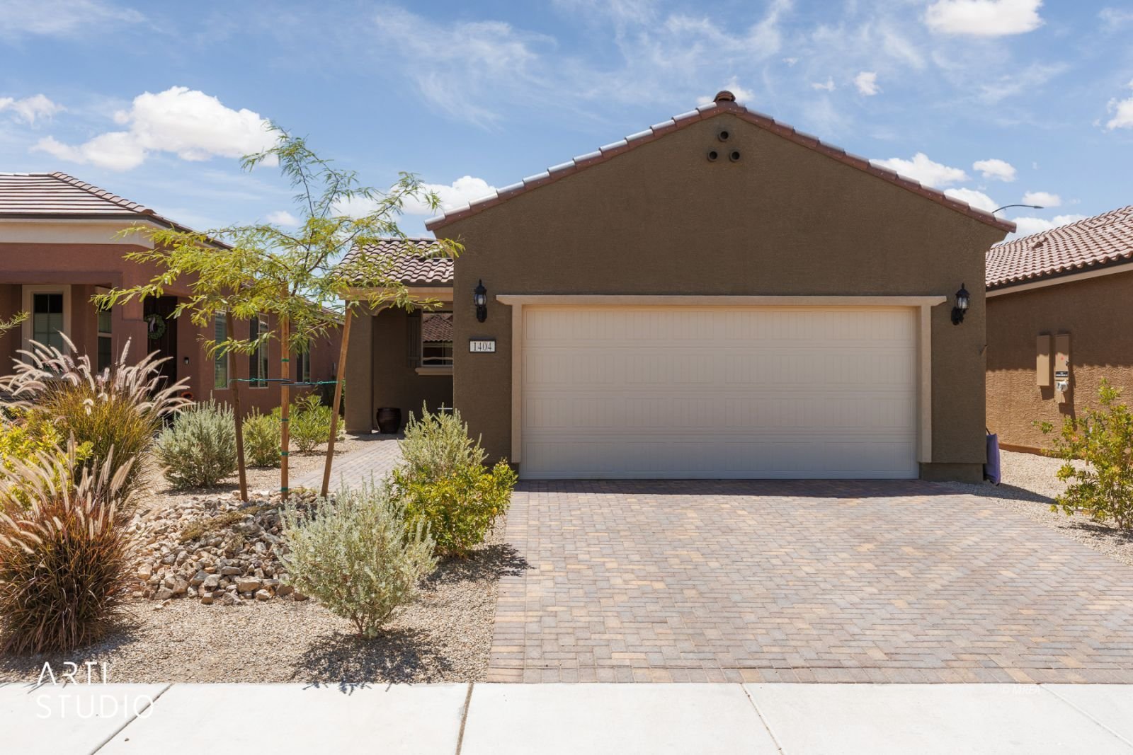 1404 Evening Breeze Ln