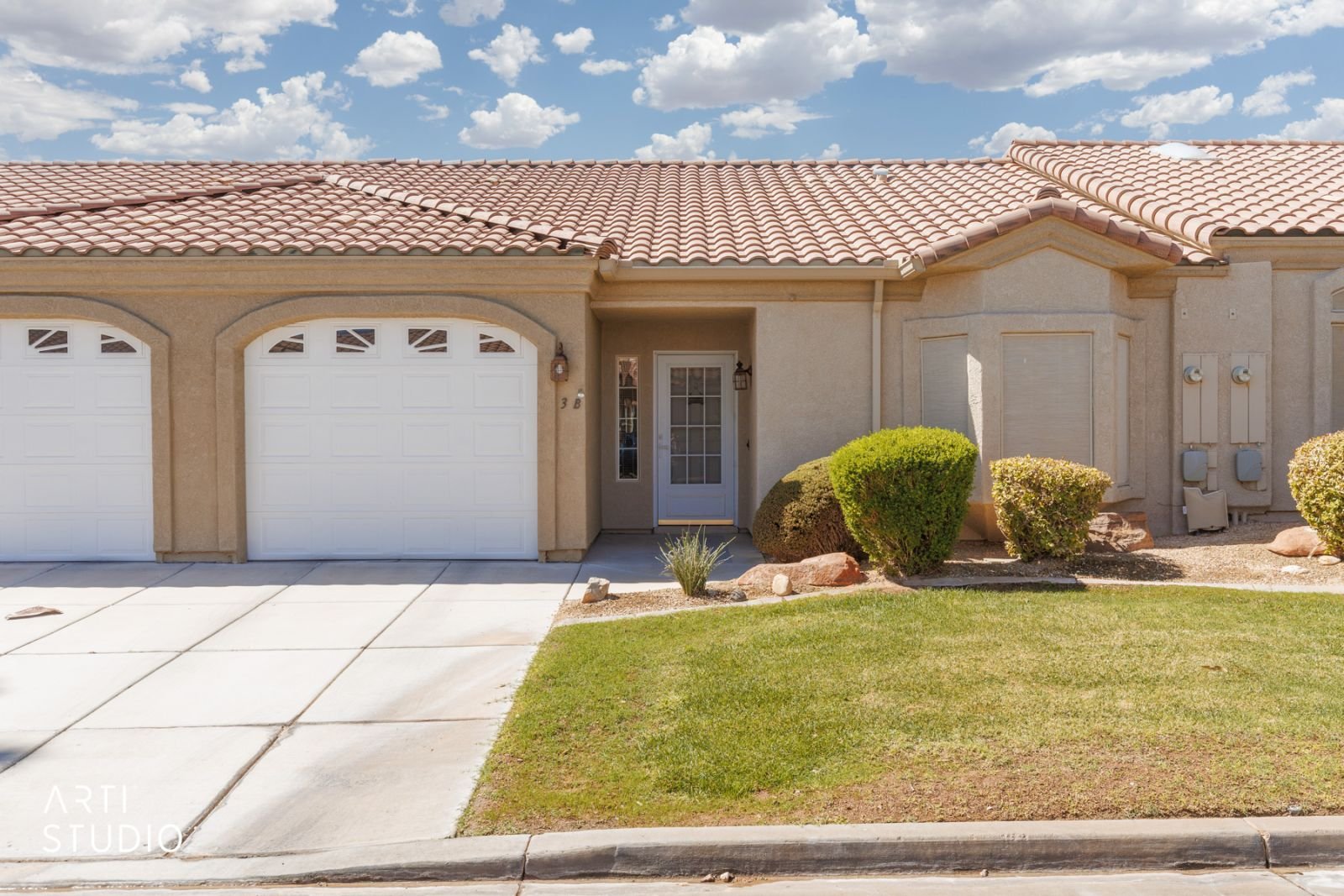 700 Aztec Cir #3B