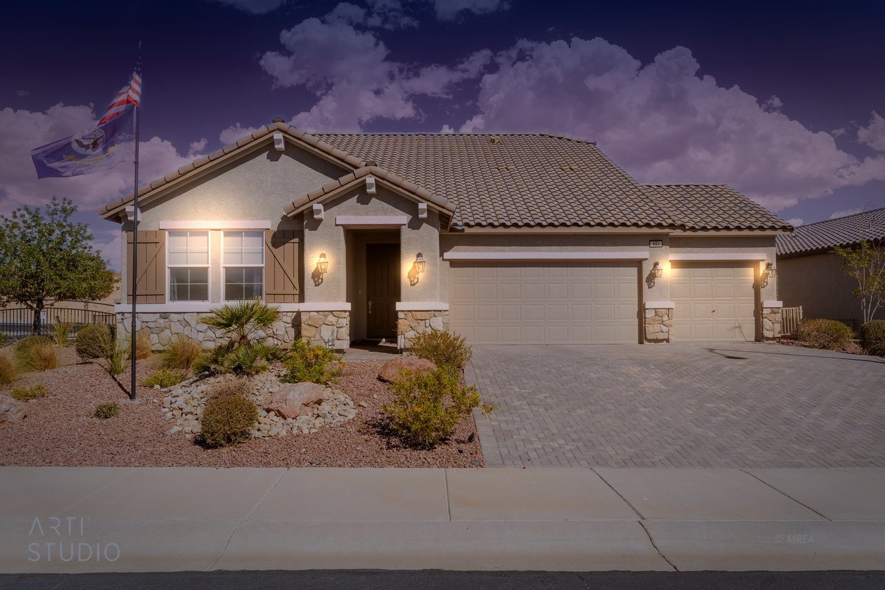 993 Atkins Ln