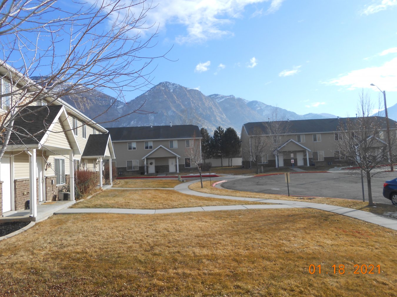 45675 Here's the Condo/Townhome you've been looking for! Turn key clean! Beautiful and spacious end unit located in Victorian Estates. Close to all Shopping, Restaurants, Public Transportation, Weber University, Sports activities, outdoor summer and winter Recreations. Home features 4 bedrooms, 2.5 baths, main level laundry, walk-in-pantry. All appliances included, plus blinds throughout. Home Warranty Included. This will go fast!