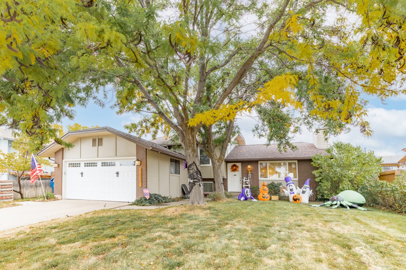 52227 BRAND NEW kitchen. You will NOT be disappointed. Move-in ready great South Ogden home! New windows 2016, newer water heater, newer paint. 4 bedrooms, 2 bath in a great location. Large garage with new garage door. Large master suite downstairs. The home also has an apple and peach tree. One year old roof. 50 years for materials and Labor. Square footage figures are provided as a courtesy estimate only and were obtained from county records. Buyer is advised to obtain an independent measurement.