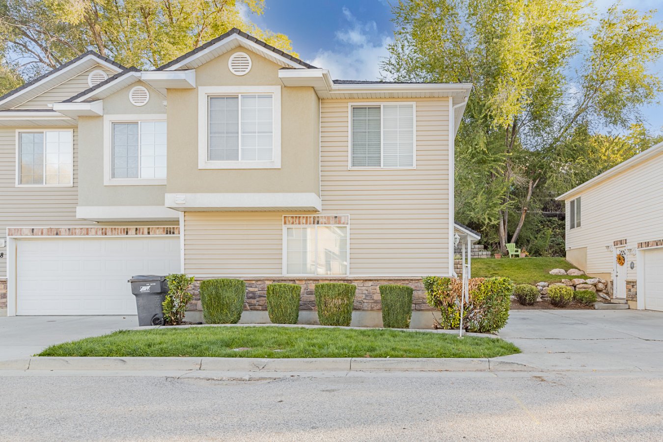 52489 PRICE REDUCED!!! This is a must see! Great home. Large Master with master bath. Separate tub/shower. Large walk-in closet. Well kept home in growing community. Refrigerator, washer and dryer included. Move in Ready!! Buyer and/or agent to verify sq. footage.