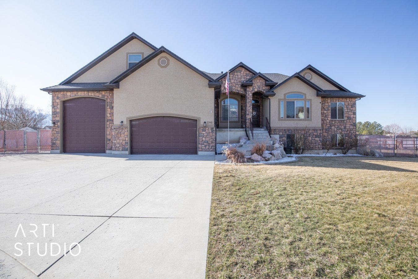 55180 Beautiful well-loved move in ready home with AMAZING mountain views. Perfectly positioned in a caul de sec in Harrisville. This home is equipment with home security system, 22kw Generac home backup generator with paid service contract with Jenco, 3-year remaining warranty. Movie night?? We have you covered whether it is upstairs or downstairs, the theater room with its own AC and projector is perfect for family movie nights. Need to escape? Just simply open the bookcase door to your very own hide away.
The yard is ideal for the green thumb in your family and back yard BBQ's.
Schedule your showing using showingtime
Square footage figures are provided as a courtesy estimate only and were obtained from county records and appraisal. Buyer is advised to obtain an independent measurement.