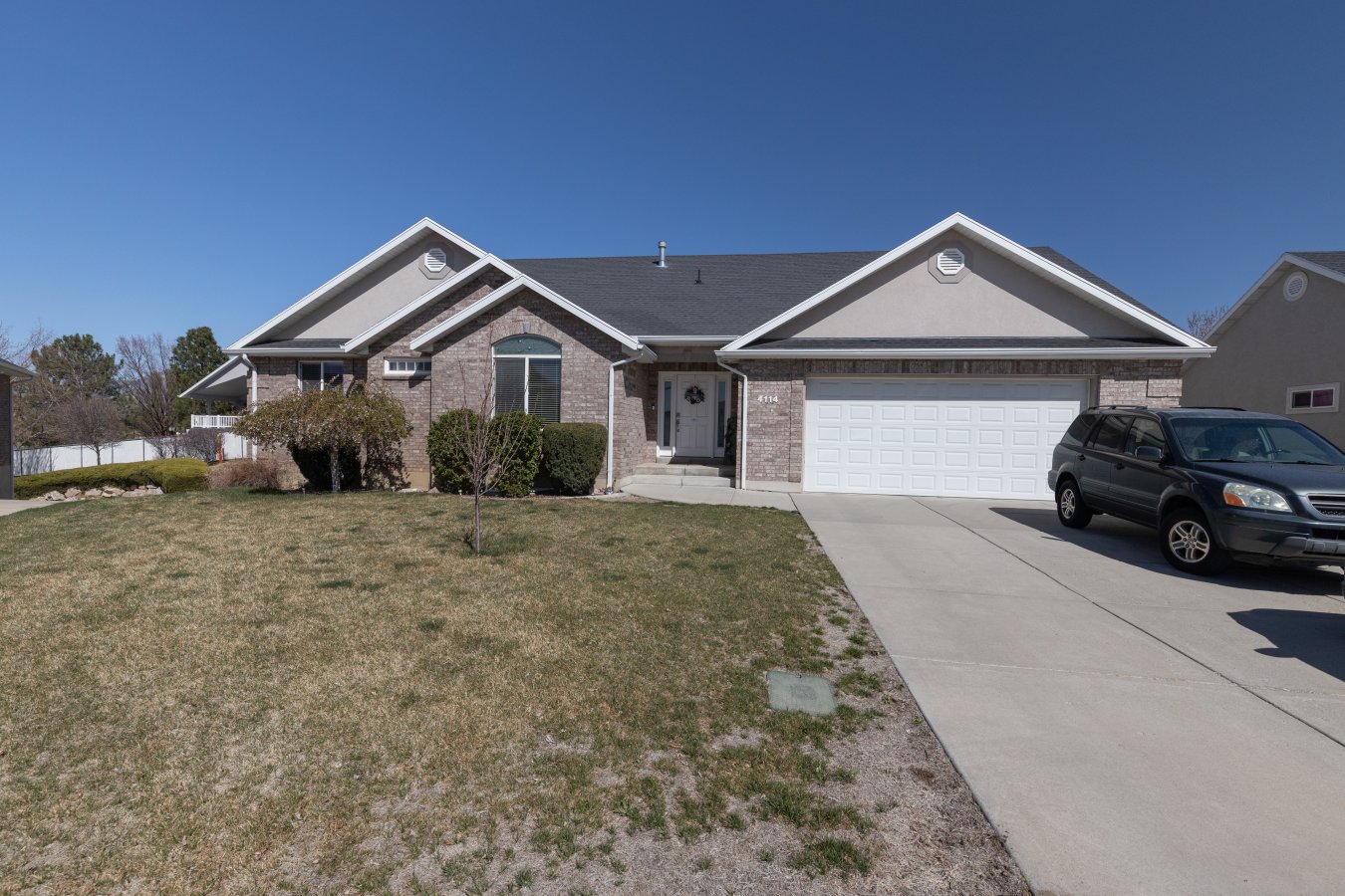 56912 Beautiful Roy rambler! Mother in-law basement with walkout, nice 3 car garage, west facing, quiet neighborhood, huge master suite and MORE! Come make us an offer!